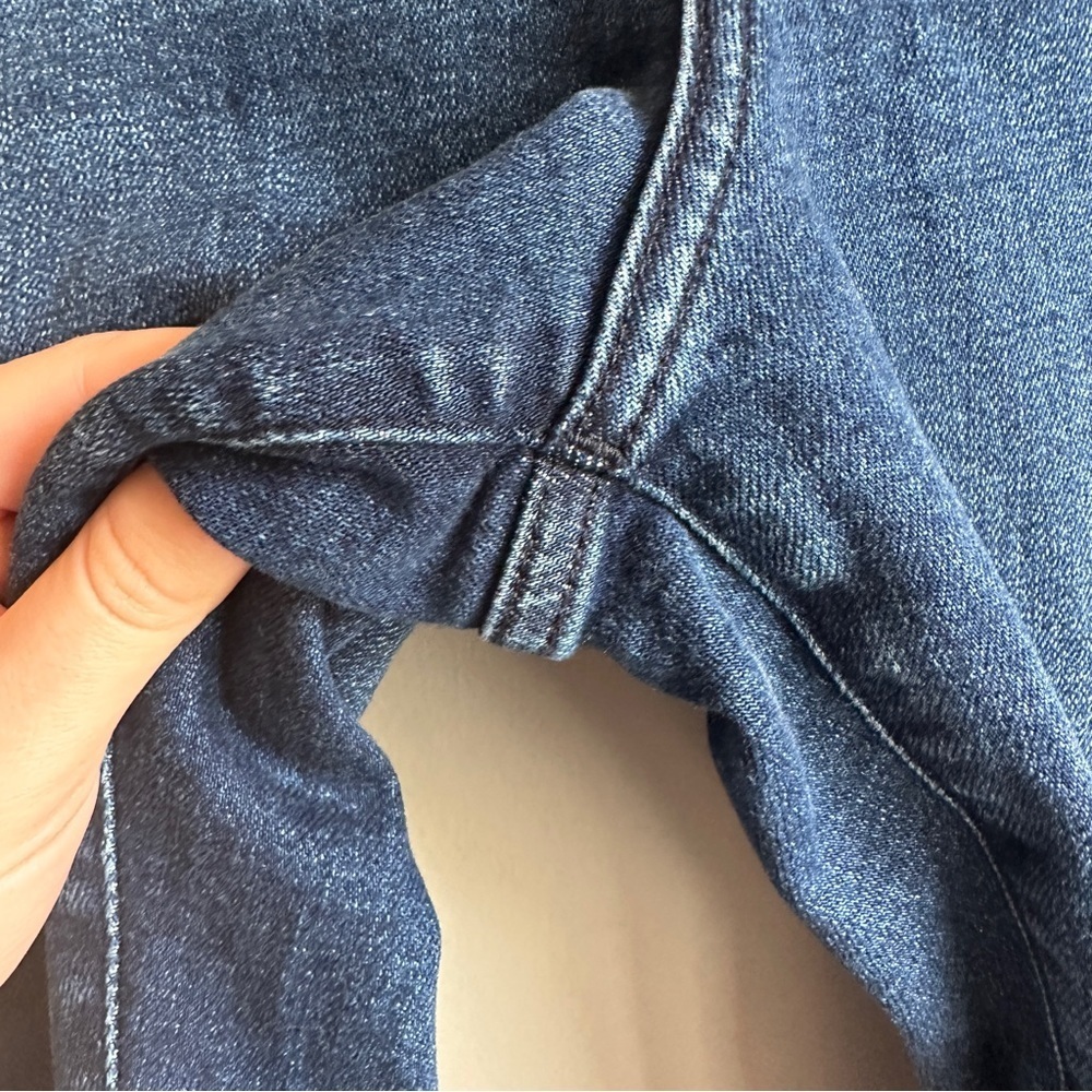 Express Boyfriend Mid Rise  Button Front Distressed Jeans 2 - Picture 7 of 12